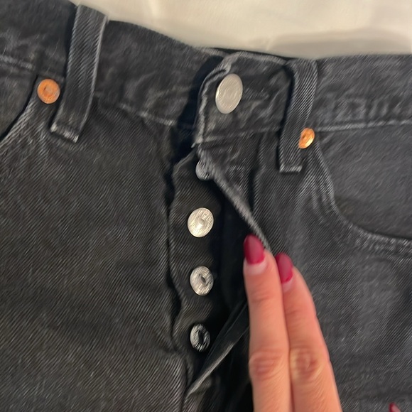 Levi’s Shorts - Picture 4 of 7